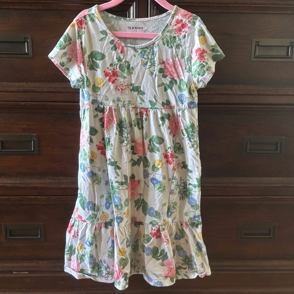 Old Navy floral short sleeve tee shirt dress in size M